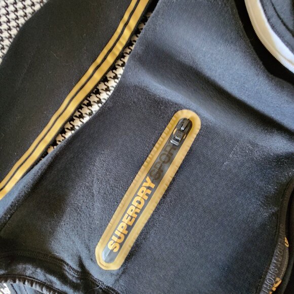 NWOT SuperDrySport Gold Warm Hooded Sport Jacket with gold trim. Sz 10 US - Picture 11 of 12